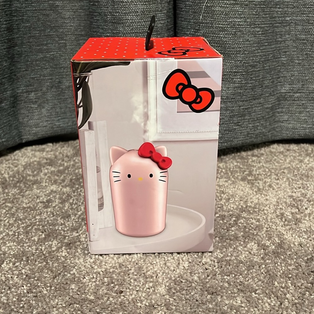 Hello Kitty Pink Humidifier - Picture 3 of 3